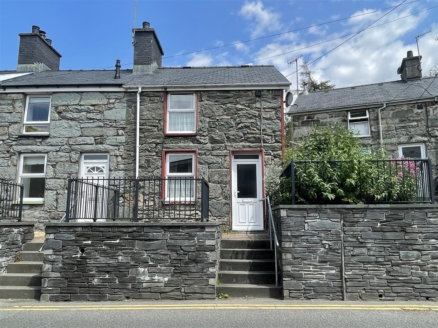 Tom Parry High Street, Blaenau Ffestiniog